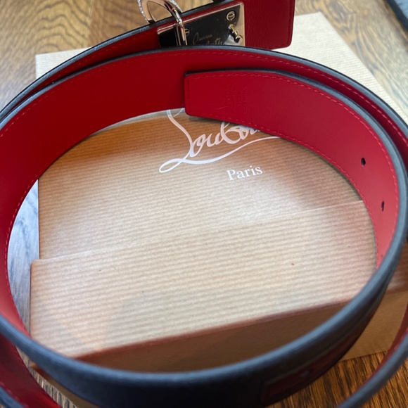 Womens Louboutin logo belt- color black/silver cristal